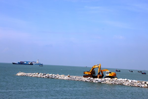 Dự án xây dựng Thủy Cung Hòn Ngưu ở bãi trước Vũng Tàu: Sẽ “phá nát” cảnh quan thiên nhiên và di tích - Anh 1