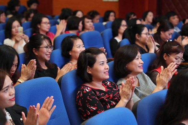 Bộ trưởng Nguyễn Ngọc Thiện đánh giá cao vai trò của chị em phụ nữ - Anh 4