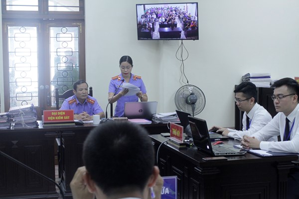 Phiên tòa xét xử sơ thẩm vụ gian lận thi cử tại Hà Giang: Sẽ tuyên án lúc 8h sáng ngày 25.10.2019 - Anh 1