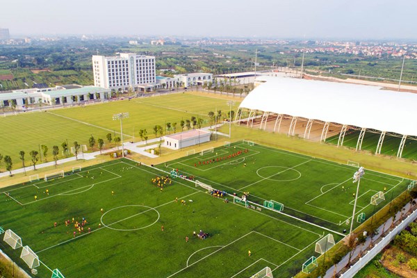 Vingroup  & VFF ký Thỏa thuận hợp tác chiến lược hỗ trợ phát triển bóng đá Việt Nam​​​​​​​ - Anh 3