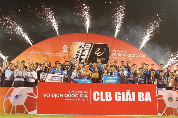 Lên ngôi vô địch V.League, CLB Hà Nội lập hàng loạt kỷ lục - Anh 2