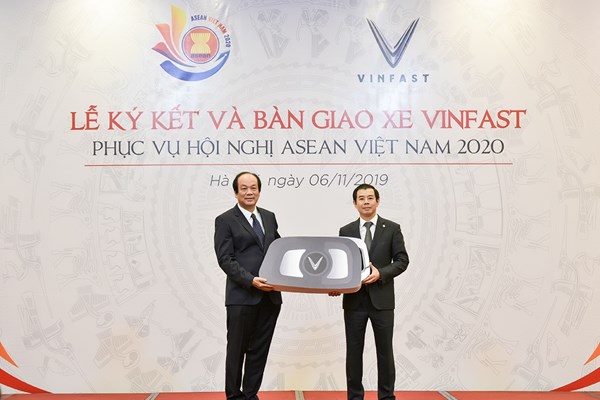 Vinfast là phương tiện di chuyển chính thức của ASEAN 2020 - Anh 2