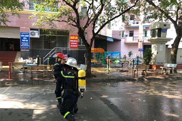 Cháy căn hộ tại làng quốc tế Thăng Long, Hà Nội - Anh 4