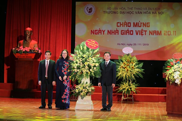 Trường Đại học Văn Hóa Hà Nội kỷ niệm Ngày nhà giáo Việt Nam 20.11 - Anh 2