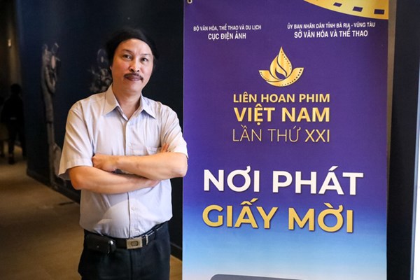Khán giả Vũng Tàu xếp hàng dài xem phim ở tuần liên hoan phim Việt Nam lần thứ XXI - Anh 7