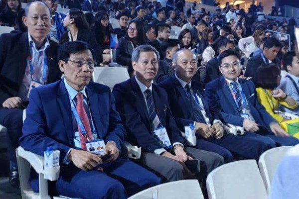 Bộ trưởng Nguyễn Ngọc Thiện chúc mừng thành tích của Đoàn Thể thao Việt Nam - Anh 3