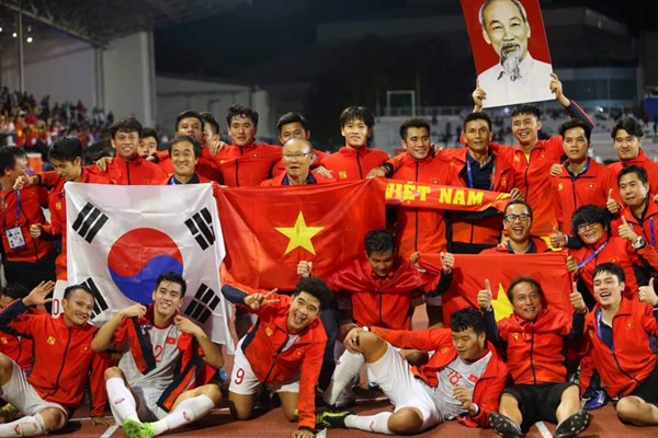 Chiến thắng lịch sử của bóng đá Việt Nam - Anh 3