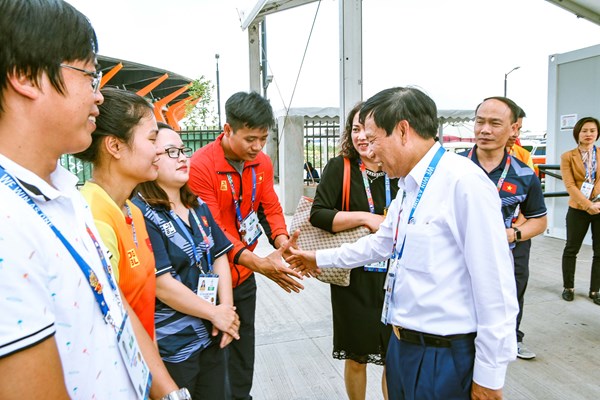 Bộ trưởng Nguyễn Ngọc Thiện: “Tinh thần Việt Nam đã giúp cho Thể thao Việt Nam làm nên chiến thắng” - Anh 2