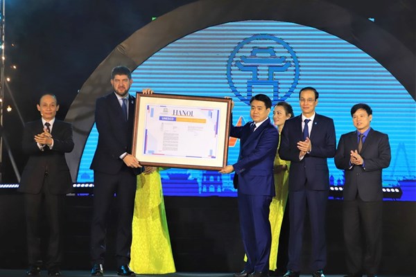 Hà Nội đón nhận danh hiệu Thành phố sáng tạo của UNESCO - Anh 1