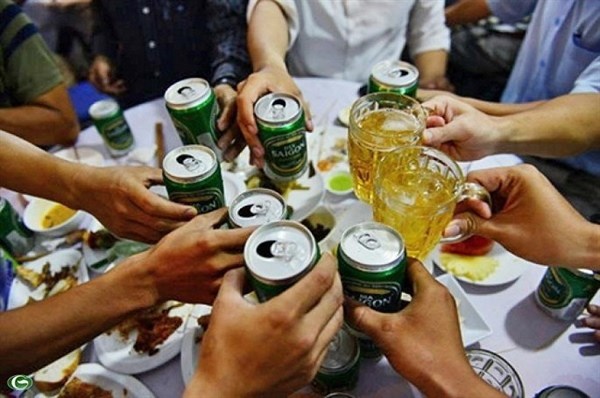 Thực hiện Luật Phòng, chống tác hại của rượu bia: Một bàn tay không thể vỗ thành tiếng - Anh 1