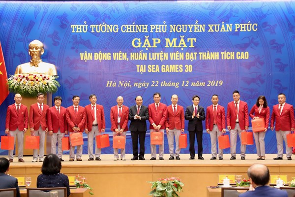 Thủ tướng: Thành công của Đoàn Thể thao Việt Nam tạo không khí vui tươi, phấn khởi cho nhân dân cả nước - Anh 12