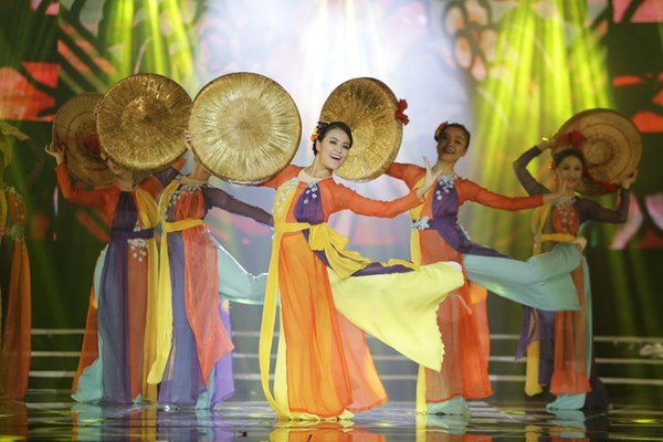 Hội Nghệ sĩ múa Việt Nam đón nhận Huân chương Lao động hạng Nhất - Anh 3