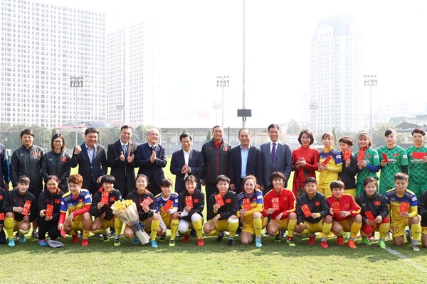 Bộ trưởng Nguyễn Ngọc Thiện: VFF có đóng góp lớn lao vào thành công của bóng đá Việt Nam - Anh 3