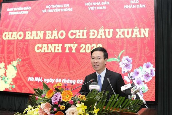 Báo chí cần trách nhiệm, khách quan, trung thực và sáng tạo hơn nữa - Anh 1