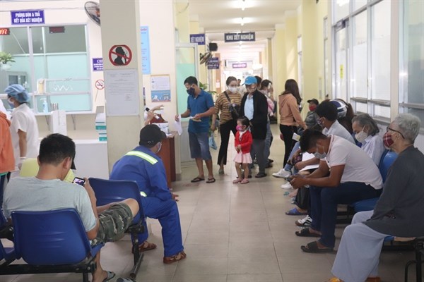 Đà Nẵng: Người dân hưởng ứng khai báo y tế - Anh 1