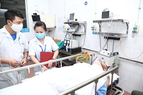 Một giáo viên người Iraq sẵn sàng hiến mô tạng tại Việt Nam - Anh 1