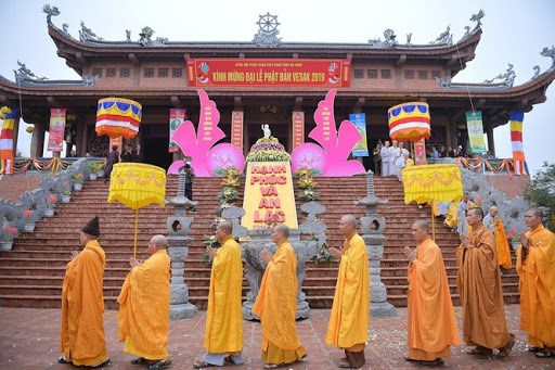 Tăng ni thực hiện cấm túc tại các chùa, cơ sở tự viện đến hết ngày 15.4 - Anh 1