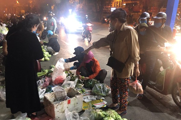 Chợ đêm Hà Nội - Anh 3