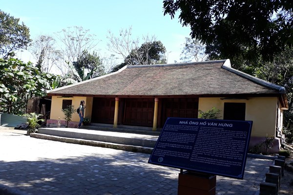 “Hồi sinh” nhà rường ở làng cổ Phước Tích - Anh 1
