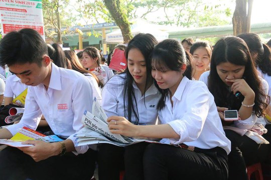 Quảng Nam: Học sinh, sinh viên tiếp tục nghỉ học đến ngày 3.5 - Anh 1