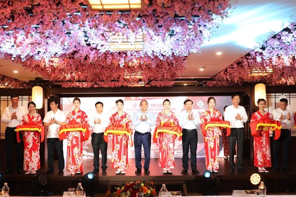 Thủ tướng cắt băng khai trương hai công trình trọng điểm ở Quảng Ninh - Anh 3