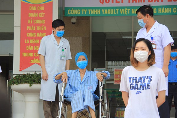 Việt Nam hướng tới mục tiêu “không có bệnh nhân Covid-19 tử vong” - Anh 1