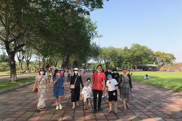 Thừa Thiên Huế - Đà Nẵng - Quảng Nam.. Những điểm đến an toàn và thân thiện - Anh 2