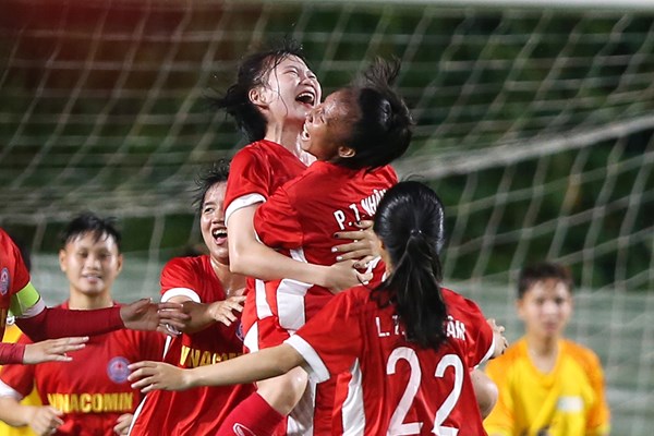 Giải bóng đá nữ U19 quốc gia khởi tranh sau đại dịch Covid-19 - Anh 1