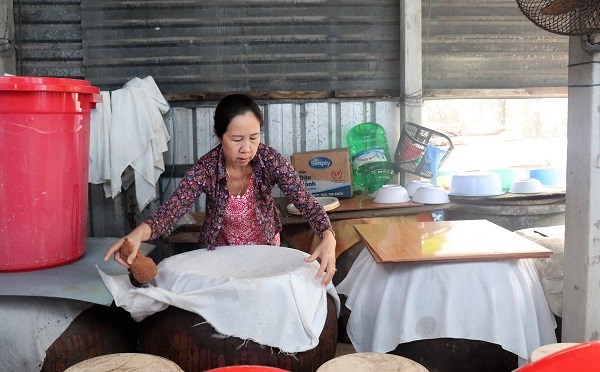 Đà Nẵng: Trao Bằng chứng nhận Di sản văn hóa phi vật thể quốc gia cho nghề làm nước mắm Nam Ô - Anh 3