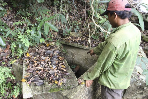 Nghịch lý việc xây dựng nhà máy nước ở trên cao: Hàng ngàn hộ dân “khát”bên công trình nước sinh hoạt - Anh 1