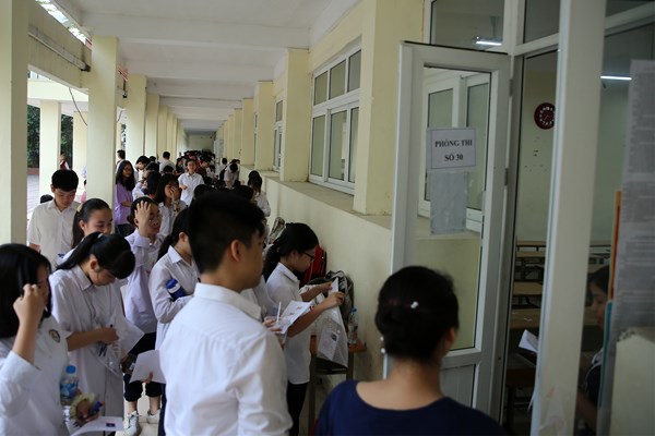 Hà Nội: Gần 89.000 thí sinh bước vào kỳ thi tuyển sinh lớp 10 - Anh 7