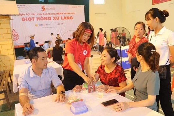 1.000 người tham gia Ngày hội hiến máu Giọt hồng xứ Lạng - Anh 4