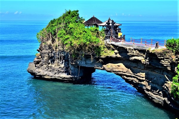Hậu Covid-19, Bali dự định mở cửa du lịch quốc tế vào tháng 9 năm nay - Anh 2