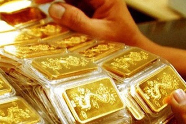 Giá vàng vọt lên 51,3 triệu đồng/lượng, đắt nhất trong lịch sử - Anh 1