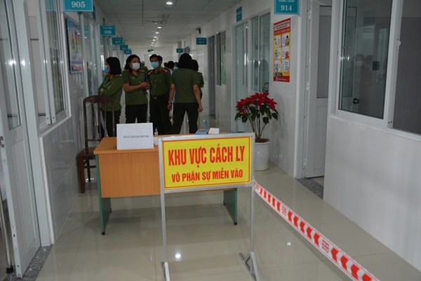 Khởi tố vụ án đưa người Trung Quốc nhập cảnh vào Việt Nam trái phép - Anh 1