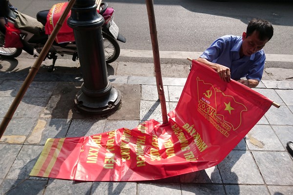 Hà Nội: Rực rỡ cờ hoa trước thềm Đại hội Đảng các cấp tiến tới Đại hội toàn quốc lần thứ XIII của Đảng - Anh 4