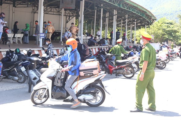 Thừa Thiên Huế: Có 4.166 người trở về từ vùng dịch - Anh 1