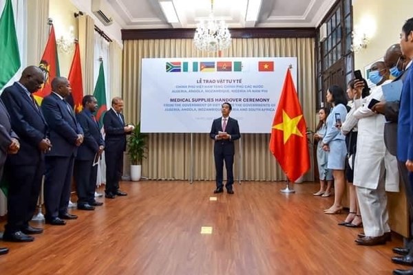Việt Nam hỗ trợ các nước châu Phi trong phòng chống dịch Covid-19 - Anh 1