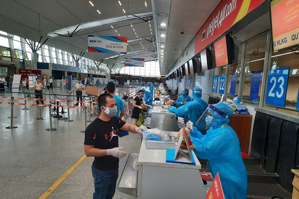 Từ tâm dịch Đà Nẵng, hơn 800 khách sẽ trở về nhà trên 4 chuyến bay Vietjet - Anh 3