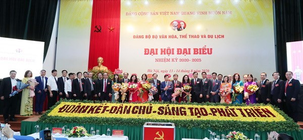 Bí thư Đảng ủy Bộ VHTTDL, Thứ trưởng Tạ Quang Đông: Nâng cao trách nhiệm nêu gương của cấp ủy, người đứng đầu - Anh 2