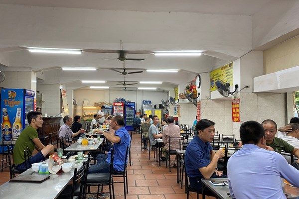 Hà Nội: Quán bia, nhà hàng, giải khát thực hiện giãn cách trước giờ G - Anh 6