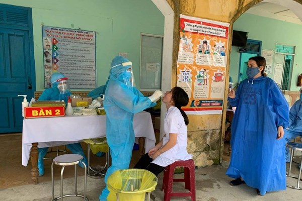 Quảng Nam: Tăng cường giám sát y tế phòng, chống dịch bệnh Covid-19 trong tình hình mới - Anh 1