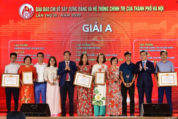 Hà Nội: Trao thưởng hai giải báo chí về xây dựng Đảng và phát triển văn hóa - Anh 1