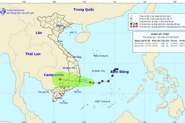 Quảng Nam: Mưa lớn, cảnh báo lũ quét gây sạt lở đất, ngập úng - Anh 1