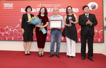 Giải thưởng Bùi Xuân Phái gọi tên nhạc sĩ Phú Quang - Anh 1