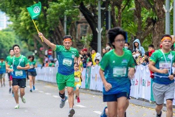 Truyền thông điệp “Việt Nam – điểm đến an toàn” qua Giải VPBank Hanoi Marathon ASEAN 2020 - Anh 4