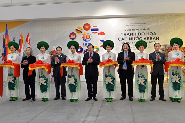 Khai mạc Triển lãm Tranh Đồ họa các nước ASEAN lần thứ 3- Việt Nam 2020 - Anh 1