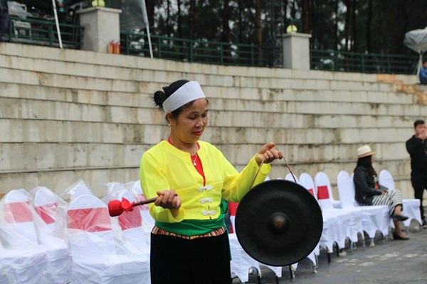 Tuần “Đại đoàn kết các dân tộc - Di sản Văn hóa Việt Nam”: Đội mưa tập luyện trước 
