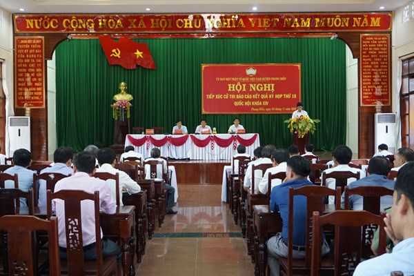 Bộ trưởng Nguyễn Ngọc Thiện tiếp xúc cử tri tại Thừa Thiên Huế - Anh 1