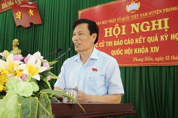 Bộ trưởng Nguyễn Ngọc Thiện tiếp xúc cử tri tại Thừa Thiên Huế - Anh 2